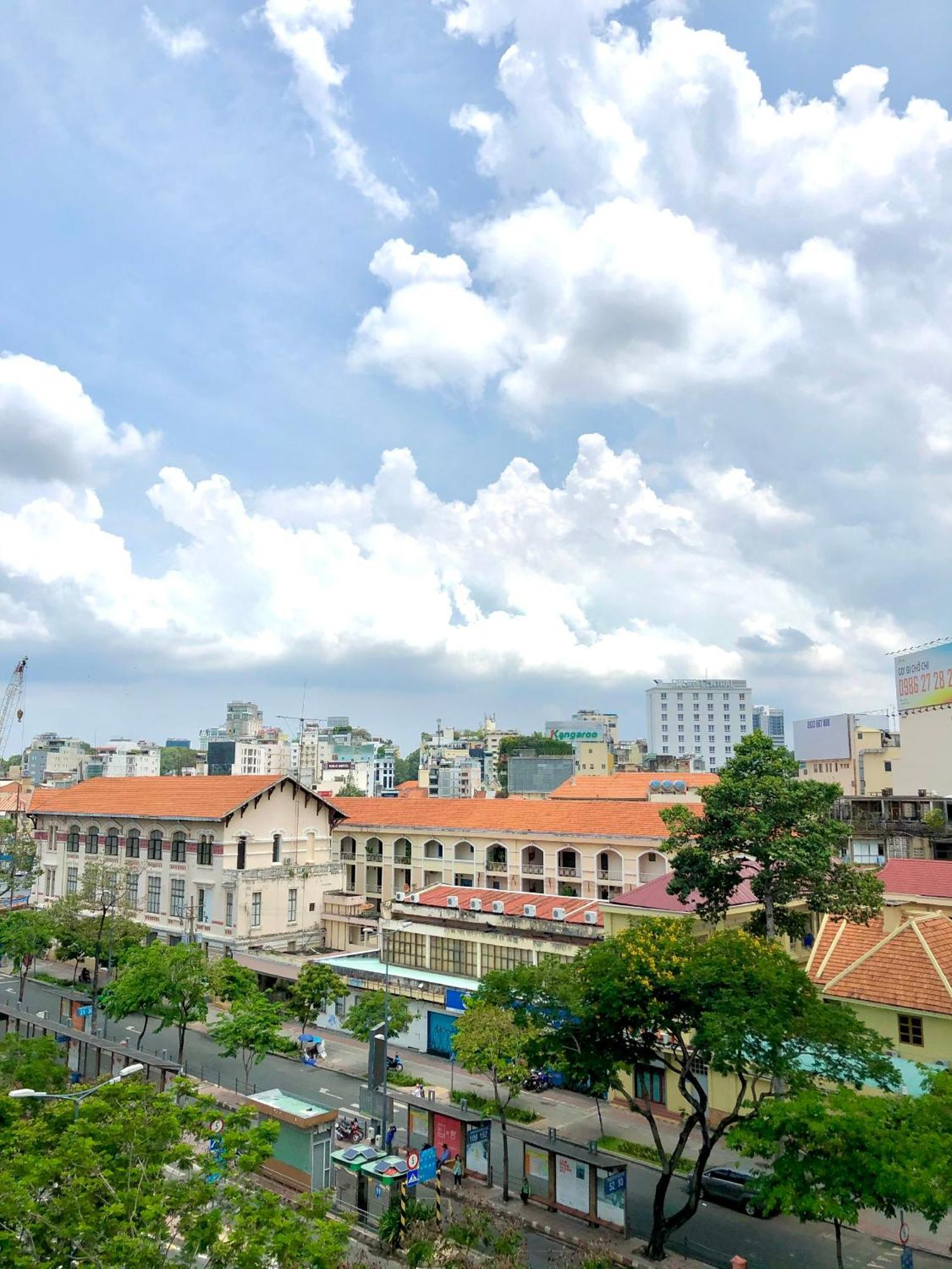 Liberty 2 Hotel Ho Chi Minh City Exterior photo