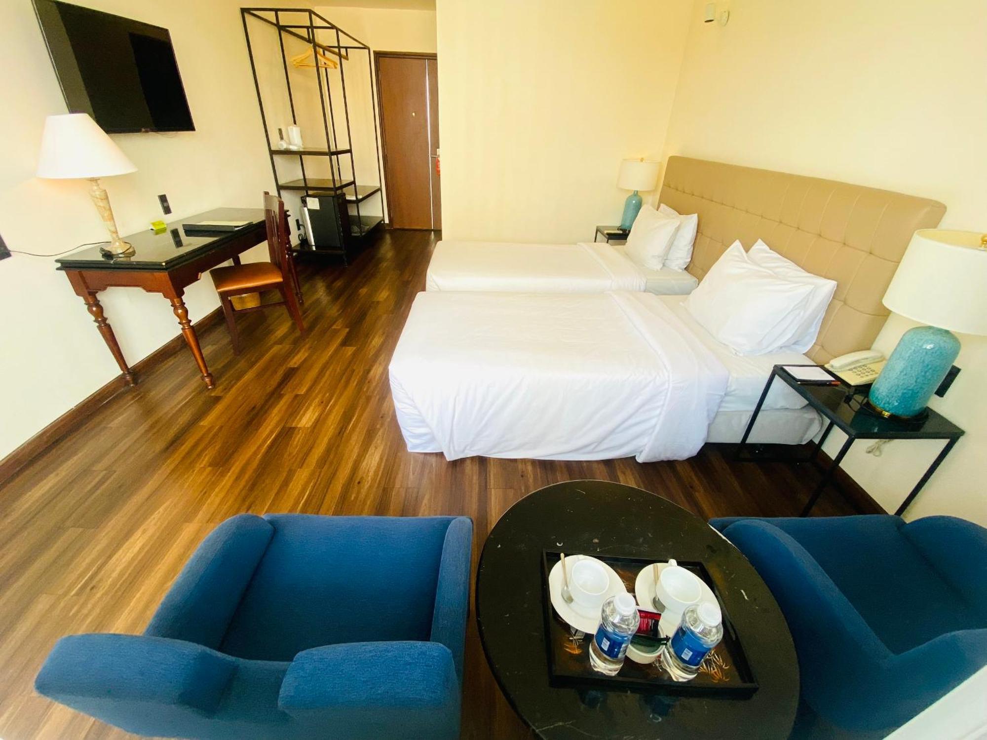Liberty 2 Hotel Ho Chi Minh City Exterior photo